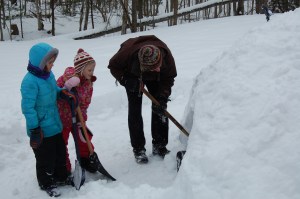 Digging out the entrance.
